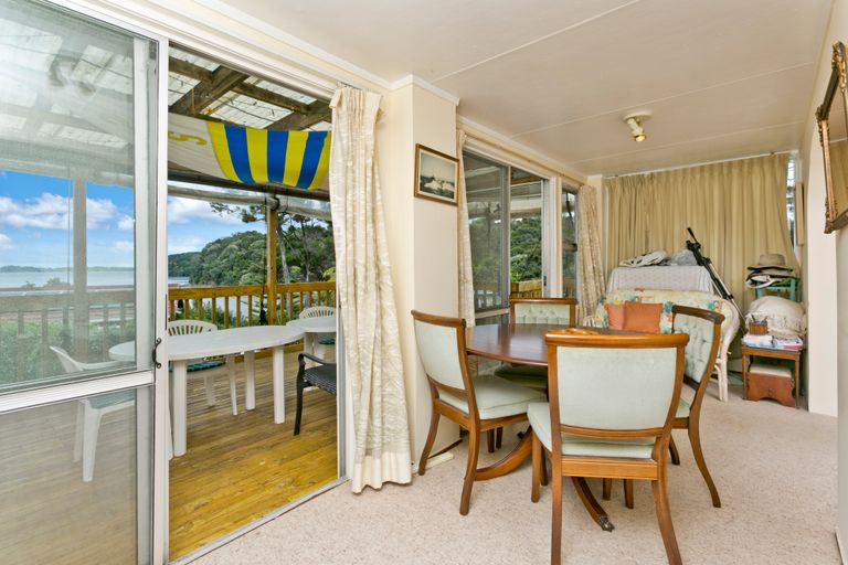 Photo of property in 27 Baddeleys Beach Road, Tawharanui Peninsula, Matakana, 0986