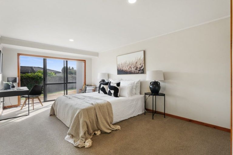 Photo of property in 38 Maesbury Close, Papamoa Beach, Papamoa, 3118