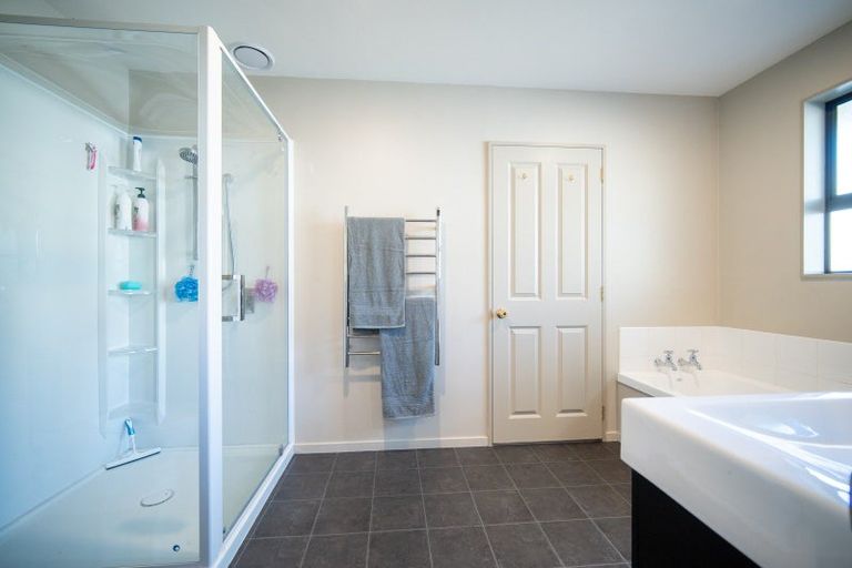 Photo of property in 109 Totara View Road, Wakefield, 7095