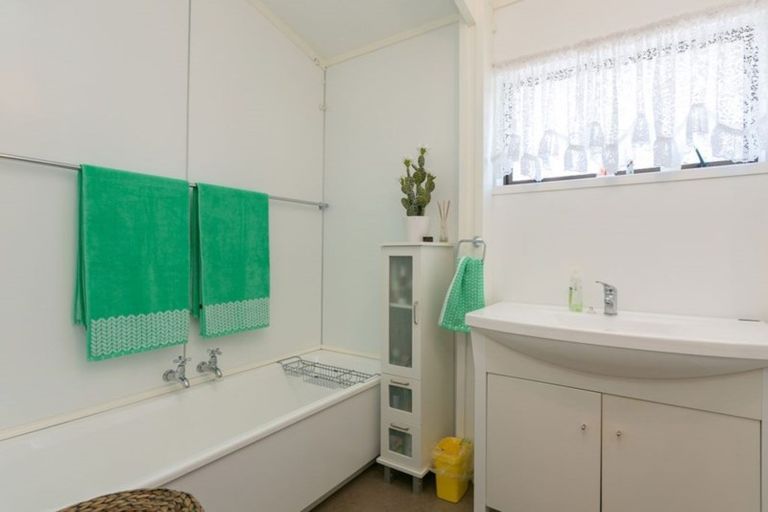 Photo of property in 4 Cutfield Road, New Plymouth, 4310