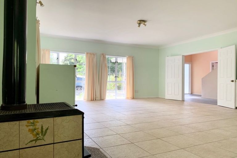 Photo of property in 150 Nixon Road, Taupaki, Henderson, 0782