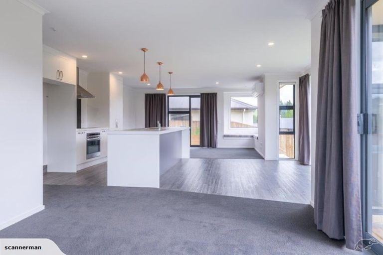 Photo of property in 35 Grandvista Drive, Green Island, Dunedin, 9018