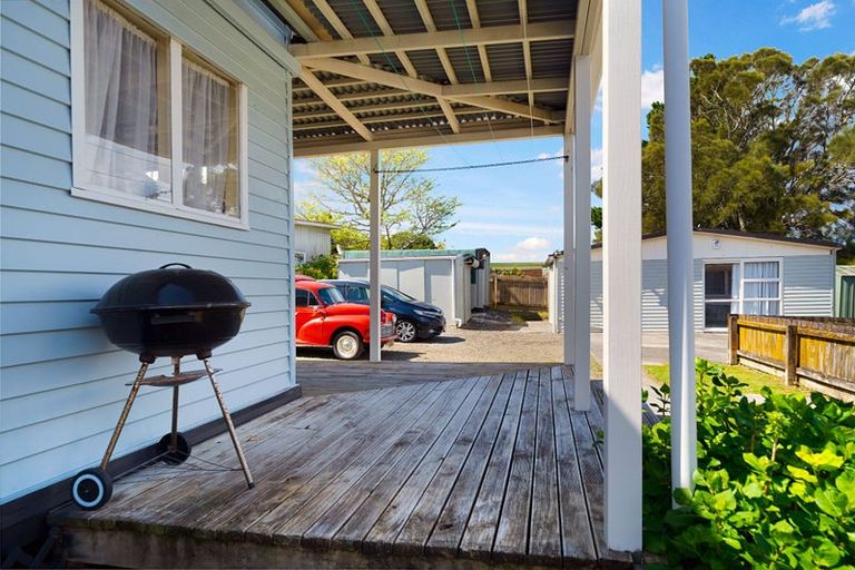 Photo of property in 1/8 Devon Street, Te Atatu South, Auckland, 0610