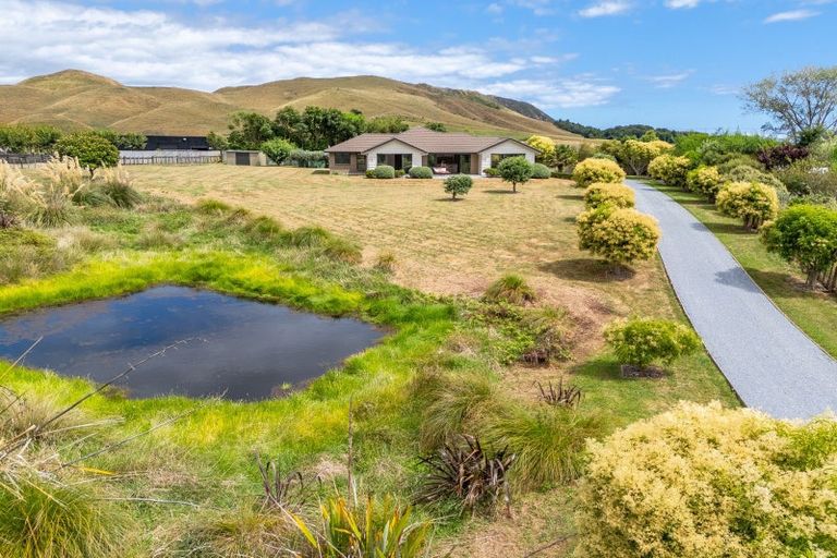 Photo of property in 38 Mountain View Drive, Manakau, Otaki, 5583