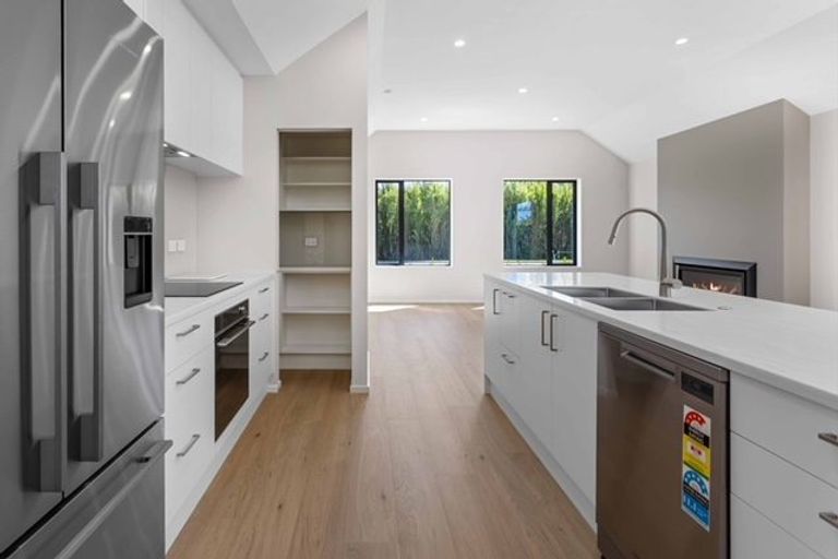 Photo of property in 54 Metehau Street, Marshland, Christchurch, 8083