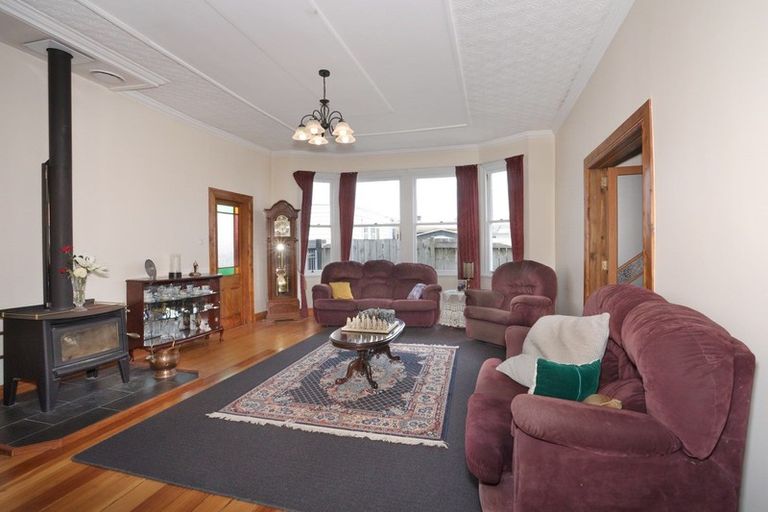 Photo of property in 161 Bridge Street, Bulls, 4818