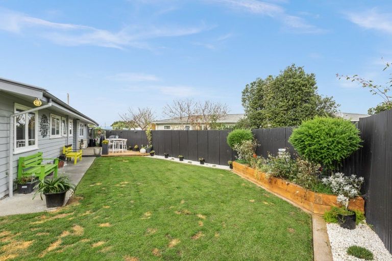 Photo of property in 76 Bill Hercock Street, Pirimai, Napier, 4112