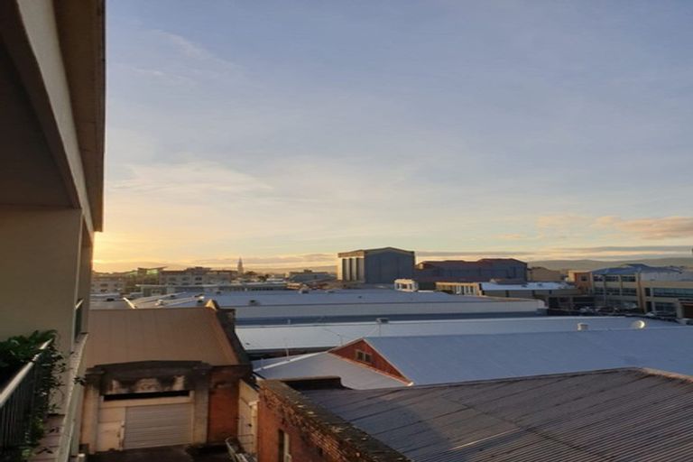 Photo of property in Maddison Apartments, 3/6f Queen Street, Palmerston North, 4410