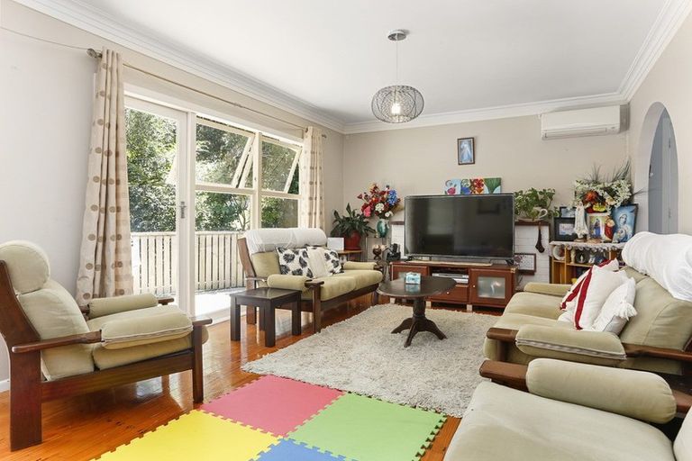 Photo of property in 8 Glenorchy Street, Glen Eden, Auckland, 0602