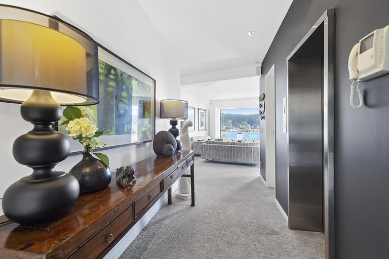 Photo of property in 2/11 Maida Vale Road, Roseneath, Wellington, 6011