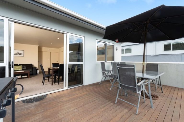 Photo of property in 131 Karewa Parade, Papamoa Beach, Papamoa, 3118