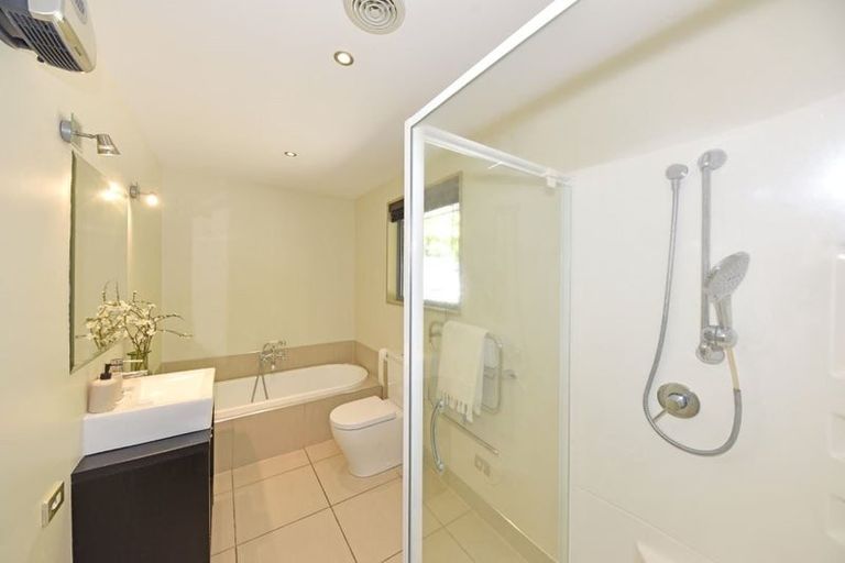 Photo of property in 11 Stonewall Place, Huntsbury, Christchurch, 8022