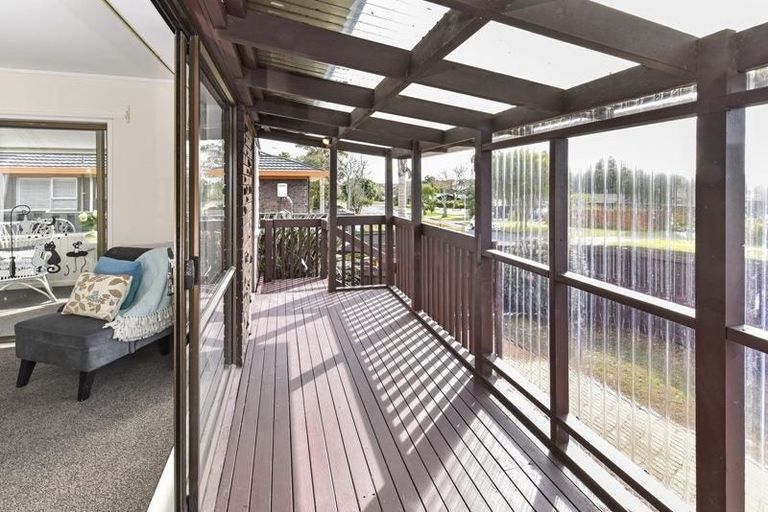 Photo of property in 1/3 Rapallo Place, Farm Cove, Auckland, 2012