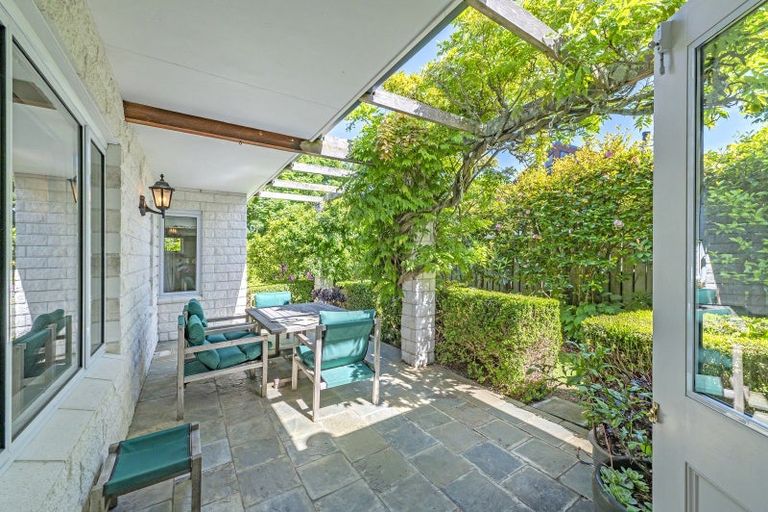 Photo of property in 30 Oakden Drive, Darfield, 7510