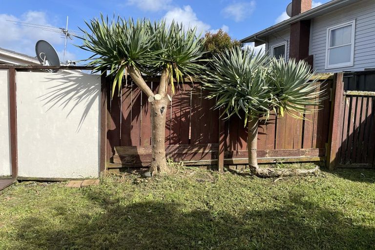 Photo of property in 2/21 Wanaka Place, Pakuranga Heights, Auckland, 2010