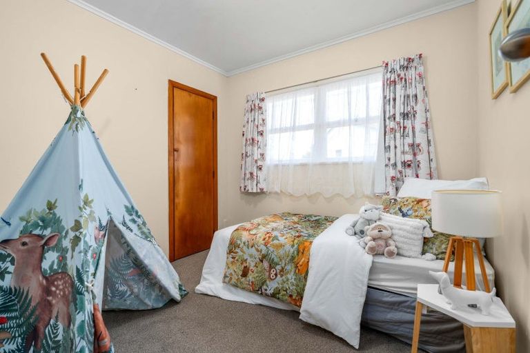 Photo of property in 11 Otuhiwai Crescent, Tikipunga, Whangarei, 0112