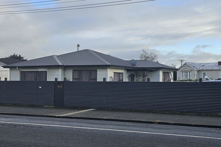 Photo of property in 4 Main Road, Clinton, 9534