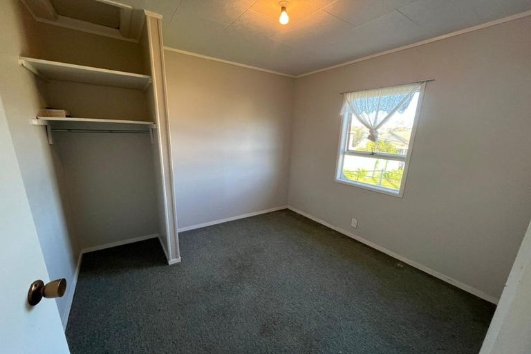 Photo of property in 71 Flat Bush Road, Clover Park, Auckland, 2023