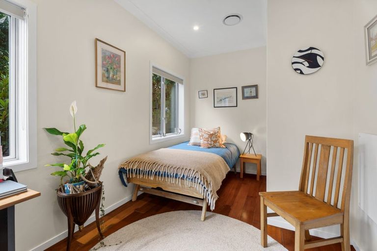 Photo of property in 1/3 Morrow Avenue, Bucklands Beach, Auckland, 2012