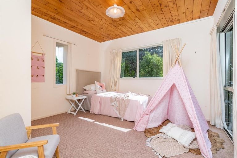 Photo of property in 3 Wairahi Road, Langs Beach, Waipu, 0582