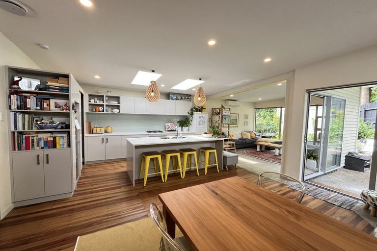 Photo of property in 31 Newman Terrace, Thorndon, Wellington, 6011