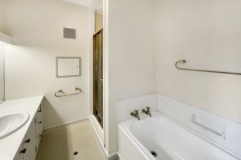 Photo of property in Herbert Gardens, 186 The Terrace, Wellington Central, Wellington, 6011