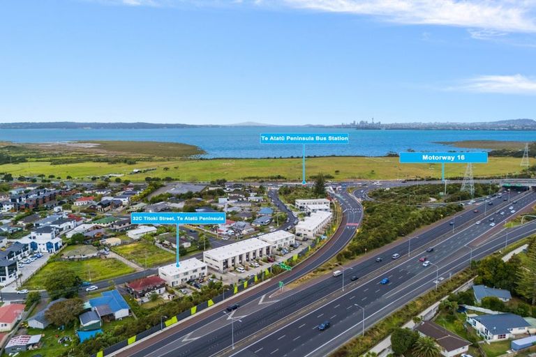 Photo of property in 32c Titoki Street, Te Atatu Peninsula, Auckland, 0610