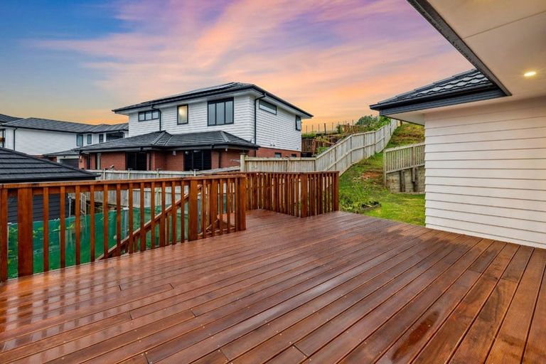 Photo of property in 110 Lisle Farm Drive, Pukekohe, 2120