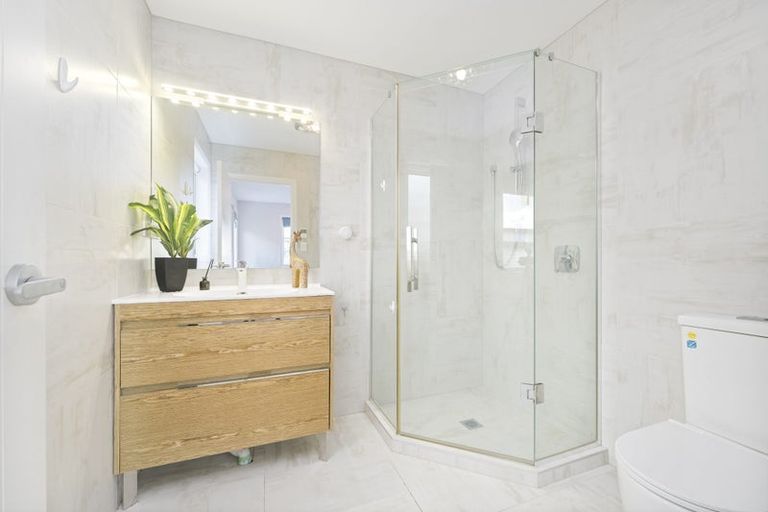 Photo of property in 5 Moko Lane, Greenhithe, Auckland, 0632