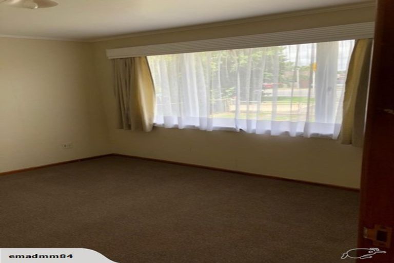 Photo of property in 126 Great South Road, Takanini, 2112