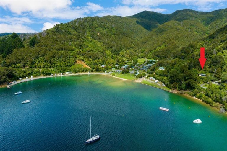 Photo of property in 1974 Queen Charlotte Drive, Momorangi Bay, Picton, 7281