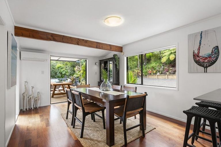 Photo of property in 109 Takahe Road, Titirangi, Auckland, 0604