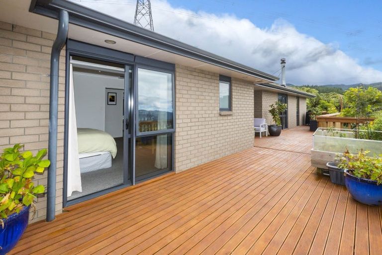 Photo of property in 23 Percy Kinsman Crescent, Riverstone Terraces, Upper Hutt, 5018