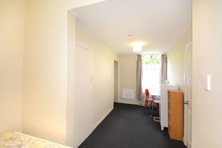 Photo of property in 4 Royal Terrace, Dunedin Central, Dunedin, 9016