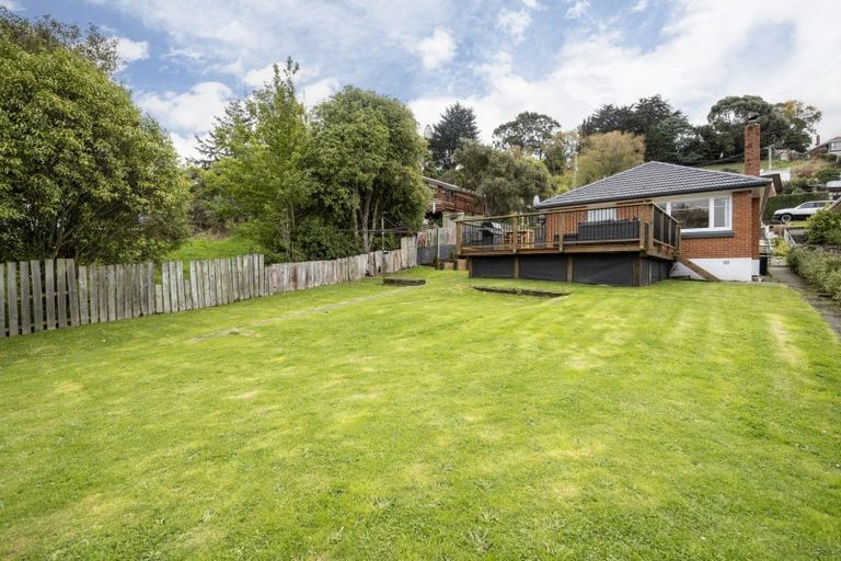 Photo of property in 28 Waldron Crescent, Green Island, Dunedin, 9018