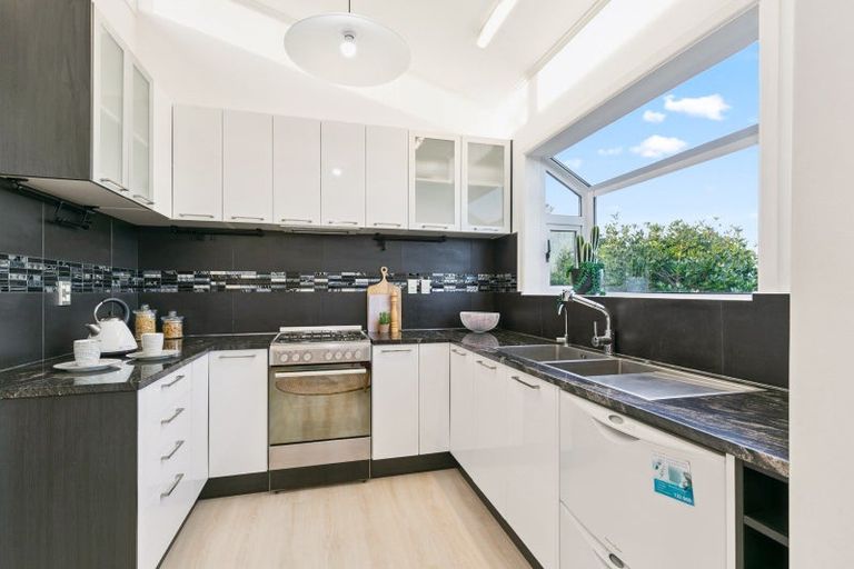 Photo of property in 5 Kau Kau Way, Ngaio, Wellington, 6035