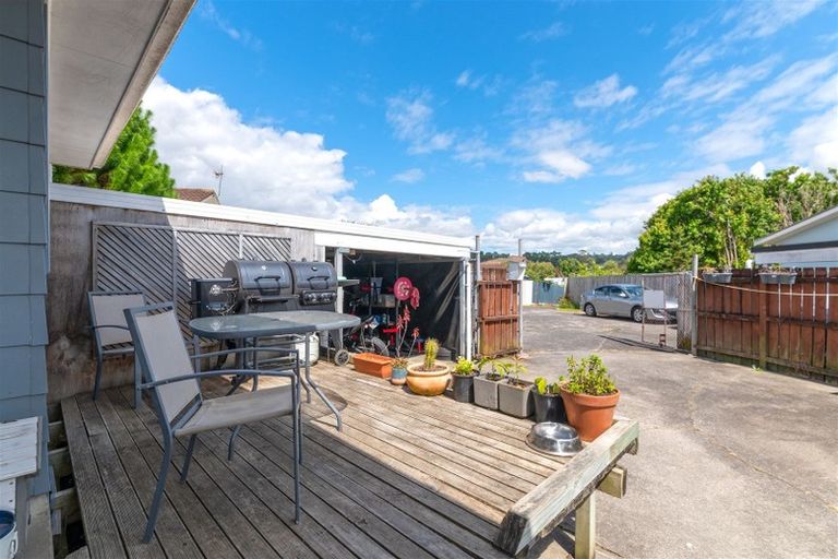 Photo of property in 1/10 Hillman Place, Ranui, Auckland, 0612
