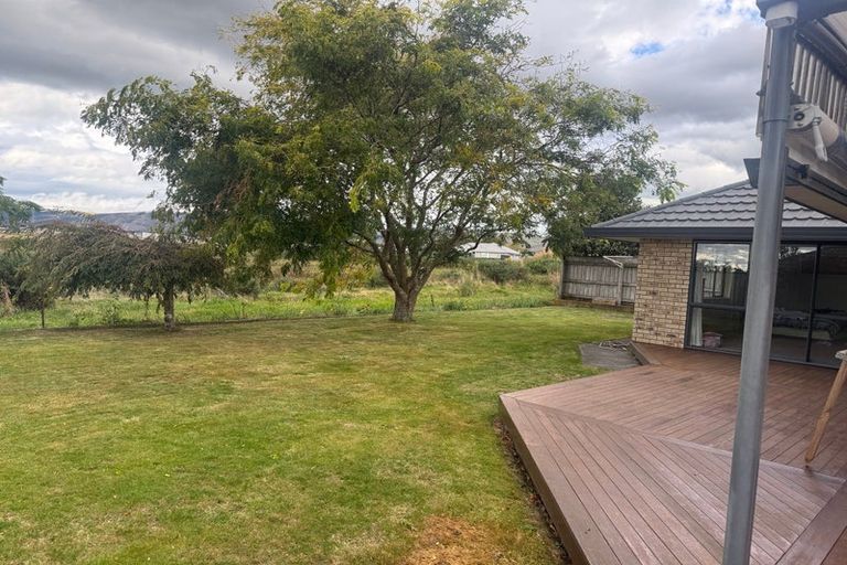 Photo of property in 147 Pacific Drive, Fitzherbert, Palmerston North, 4410