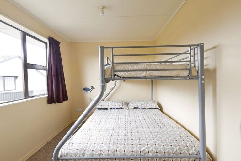 Photo of property in 27 Howden Street, Te Anau, 9600