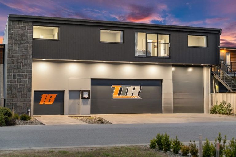 Photo of property in 18 Silverstone Drive, Cromwell, 9384