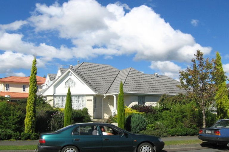 Photo of property in 13 Comeskey Grove, Elderslea, Upper Hutt, 5018