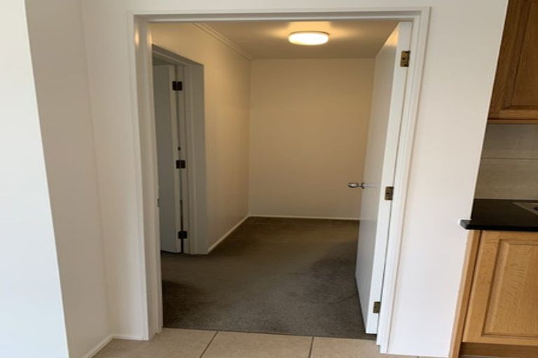 Photo of property in 122 Fairview Avenue, Fairview Heights, Auckland, 0632