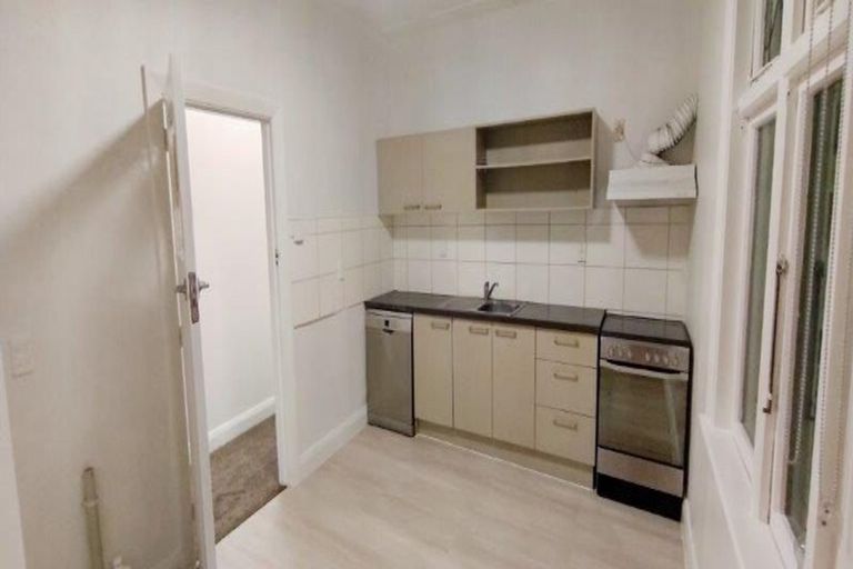 Photo of property in 48 North Avon Road, Richmond, Christchurch, 8013