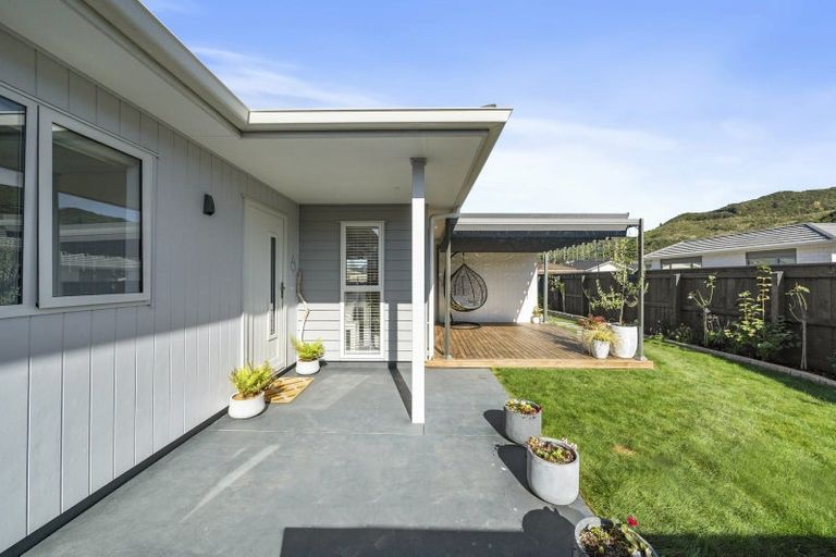 Photo of property in 4 Martha Turnell Crescent, Manor Park, Lower Hutt, 5019