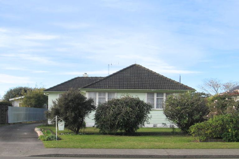 Photo of property in 714 Grove Road, Mayfair, Hastings, 4122