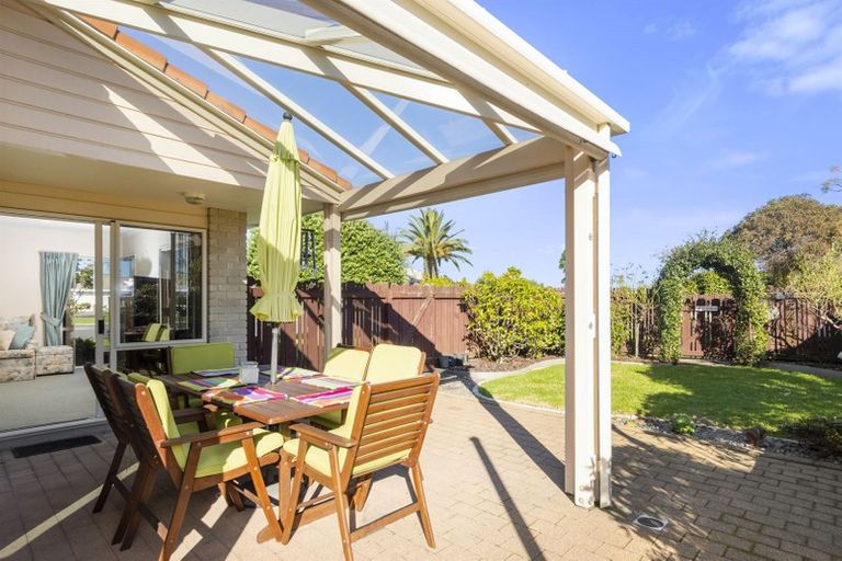 Photo of property in 22 Reilly Avenue, Mount Maunganui, 3116