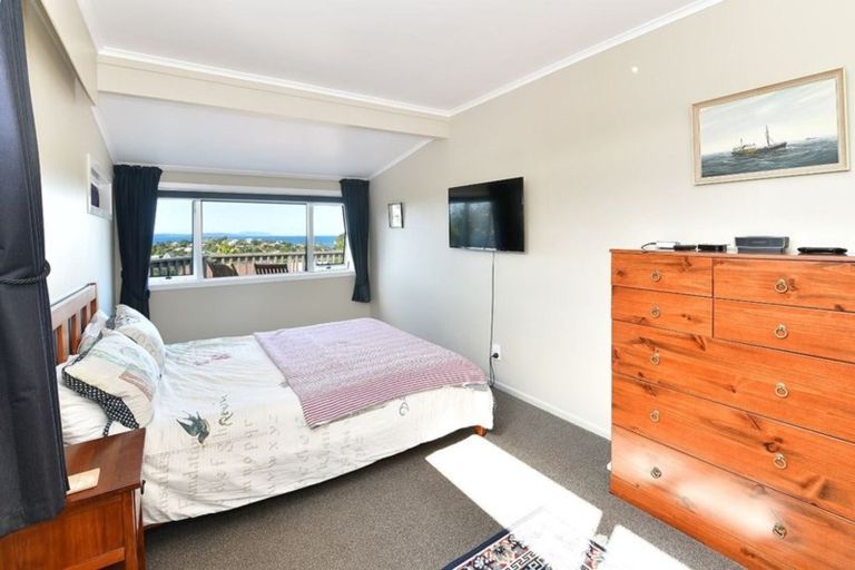 Photo of property in 5 Norfolk Road, Stanmore Bay, Whangaparaoa, 0932