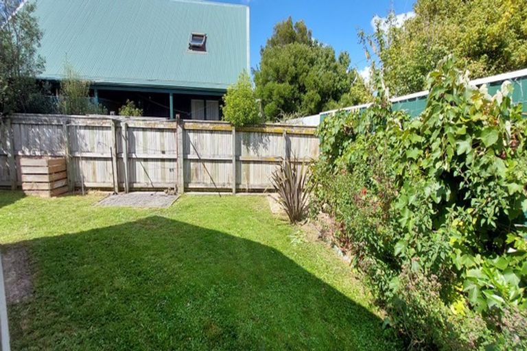 Photo of property in 2 Guthrie Court, Bulls, 4818