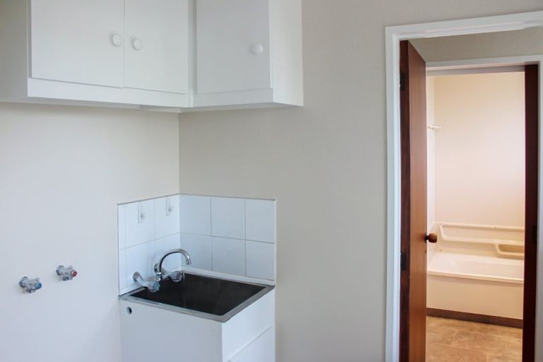 Photo of property in 102 Merrin Street, Avonhead, Christchurch, 8042