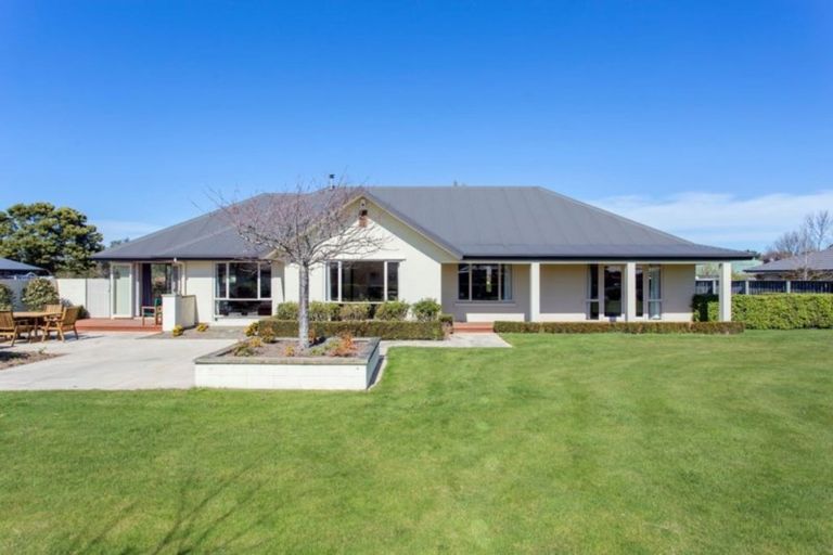 Photo of property in 4 Willowside Place, Amberley, 7410